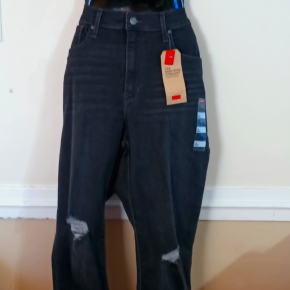 Levis 724 High Rise Straight Cropped Distressed Black Jeans, Size 16 - Picture 6 of 11